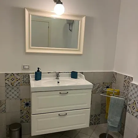 Apartman Casa Gaia A Due Passi Dal Duomo Nápoly