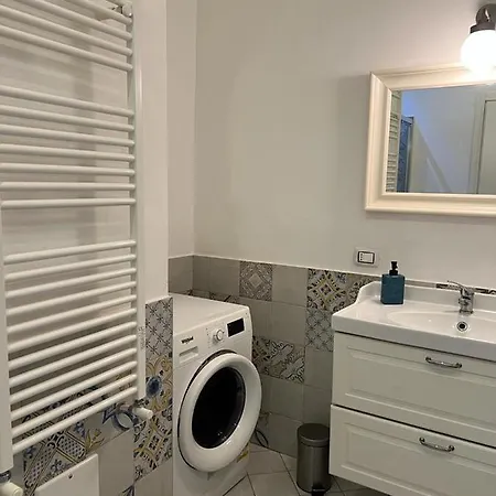 Casa Gaia A Due Passi Dal Duomo Апартаменты Неаполь