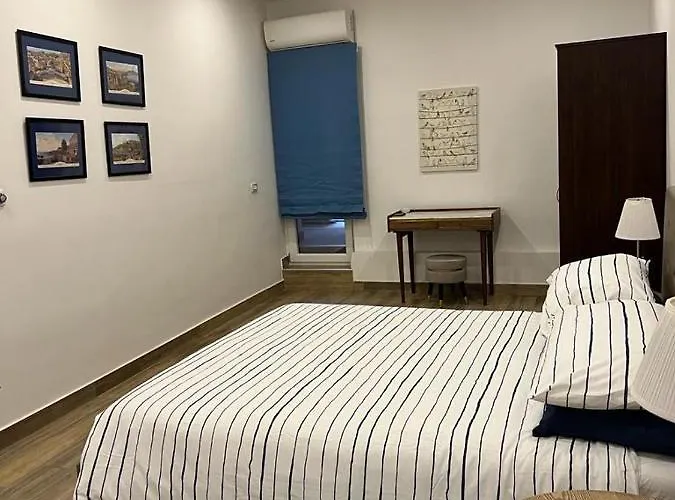 Casa Gaia A Due Passi Dal Duomo Napoli